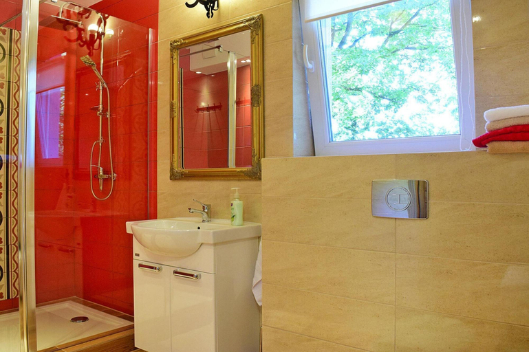 Bathroom, Comfortable Holiday Home With Garden, 3 Bedrooms, Wejherowo
