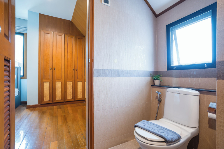 Bathroom 3, Natcha Pool Villa by Warin, Pattaya