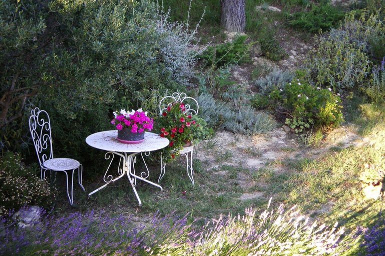 Others 4, Cottage in Bellegarde near Camargue Reserve, Gard