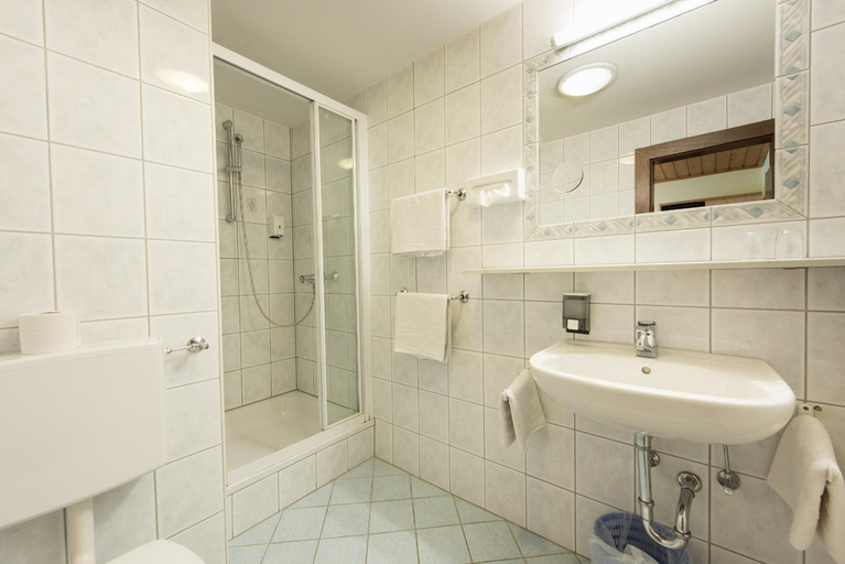 Bathroom 11
