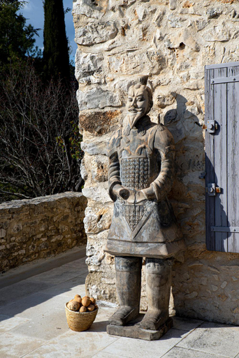 Others 3, Le Clos des Amandiers, Alpes-de-Haute-Provence