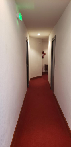 Bedroom 2, Hotel du Touring, Lot