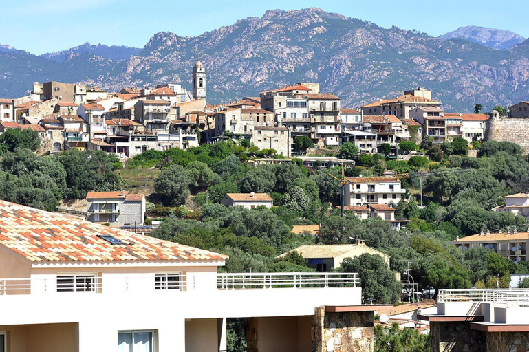 Exterior 2, Apartment in Corsica Near Palombaggia Beach, Corse-du-Sud