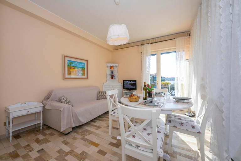 Room 2, Rossella Lake View in Sal, Brescia