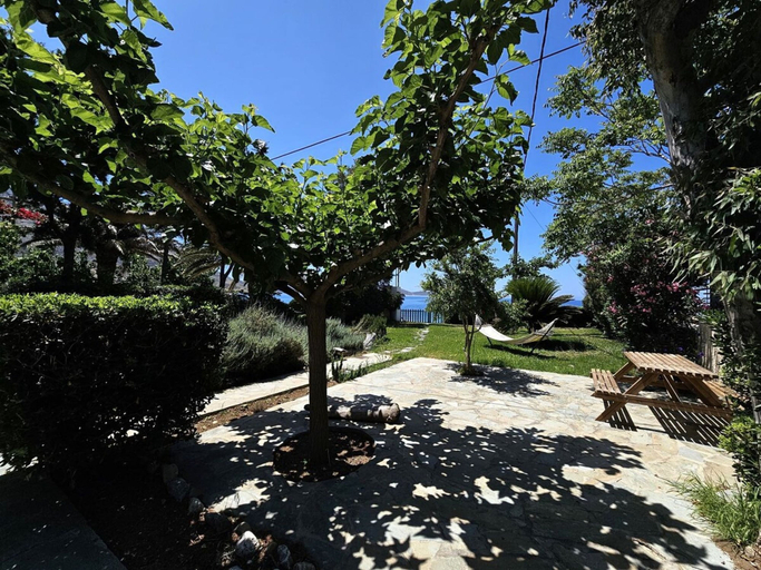 Room 2, Skyros BnB Beach House Amaryllis, Central Greece