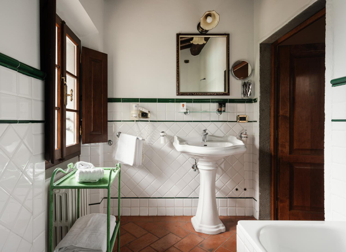 Bathroom 5, Villa La Cappella, Florence