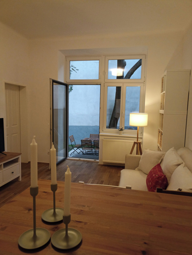 Living area, 170sqm With Private Garden, 9 Bedrooms, 2 Kitchens, Wien