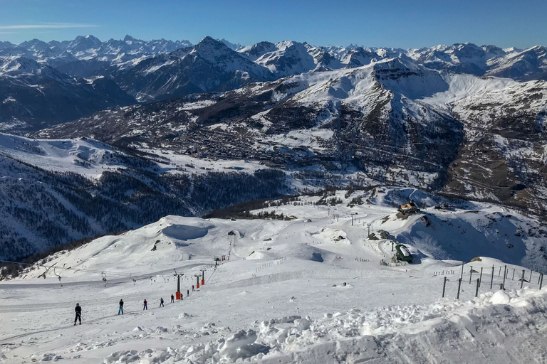 Room 3, Grange Hike Ski - 47D Sestriere, Torino
