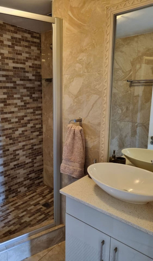 Bathroom 4, Luxurious Sea Point Apartment, City of Cape Town