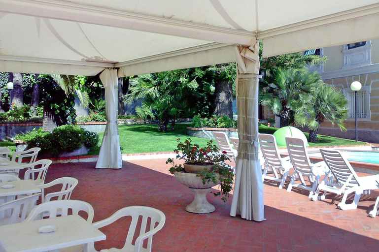 Exterior 3, Apartment in Imperia Near Watersports, Imperia