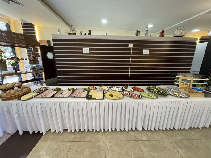 Dining 3, Single-story Holiday Homes Close to the Beach, Koszalin