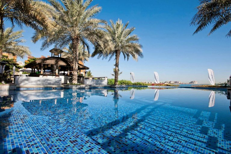 Sport & Beauty 5, Luxe 1BR w Palm Skyline View Easy Mall Access, Dubai