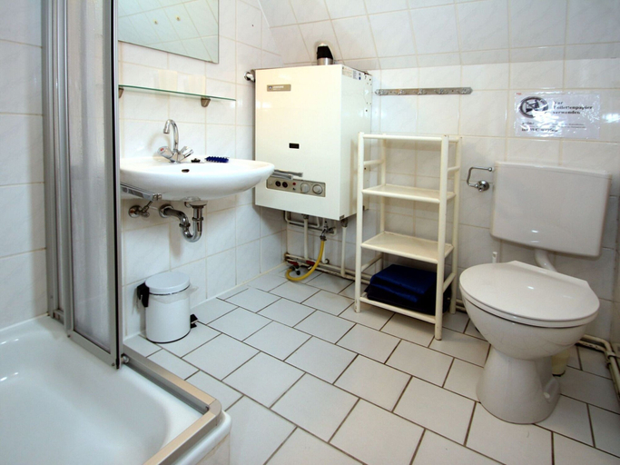 Bathroom 2, Greetjehaus mit Garten, Nahe Strand, Dornumersiel, Aurich