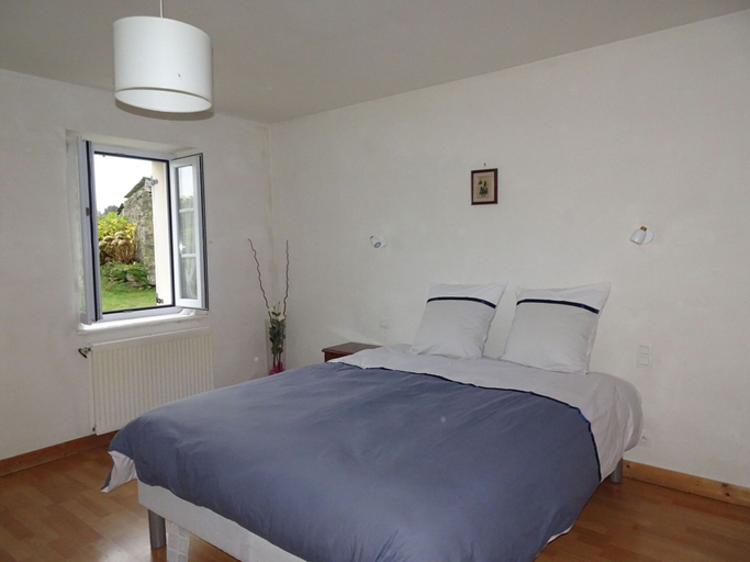 Bedroom 2, Stone House in Treboul Near Pointe du Raz, Finistère