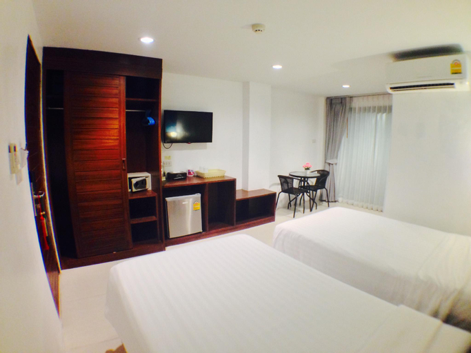 Bedroom 12