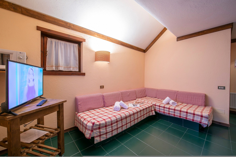 Room 3, Grange Hike Ski - 14D Sestriere, Torino