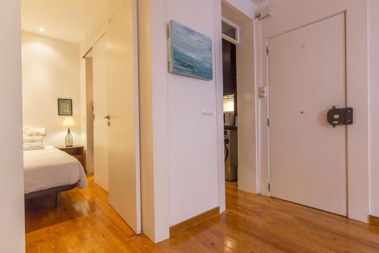 Room 5, Santa Marta Vintage Design II by Homing, Lisbon