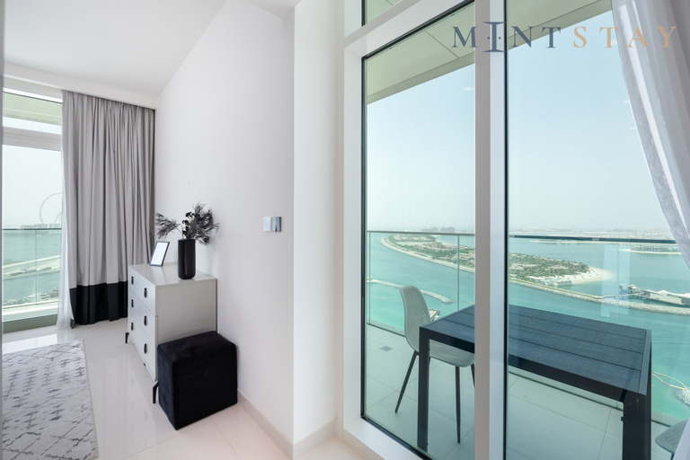 Others 5, Elegant 2BR Emaar Beachfront Retreat, Dubai