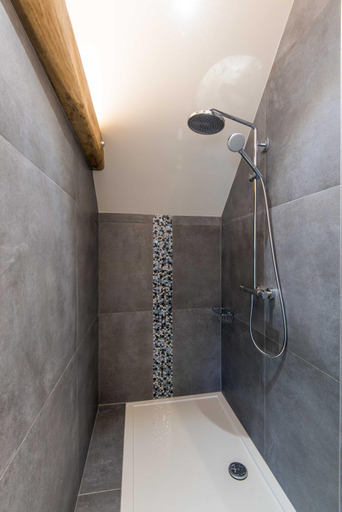 Bathroom 3, Koru Hotel & Private Wellness, Brabant Wallon