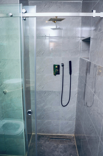 Bathroom 3, Grand Palmac Hotel, Bwari