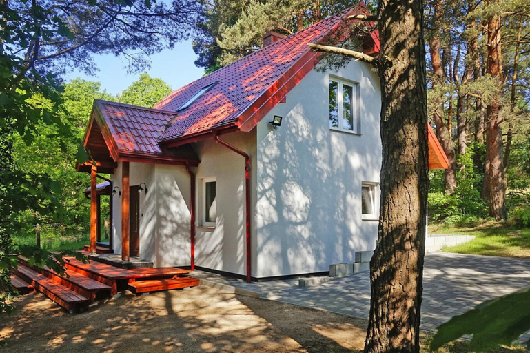 Exterior 3, Comfortable Holiday Home With Garden, 3 Bedrooms, Wejherowo