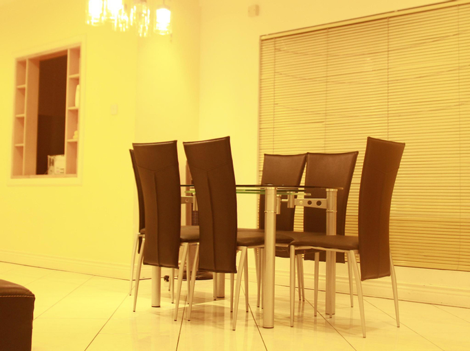 Dining Room 8