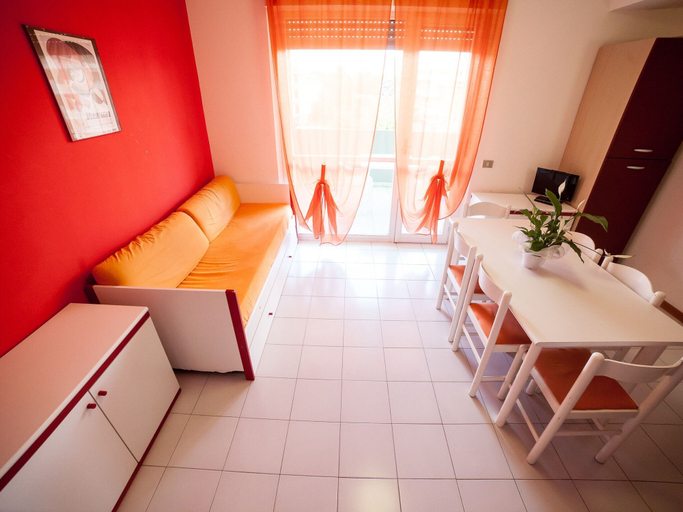Dining 4, Apartment in Residenza Alberghiera Italia, Luni, La Spezia
