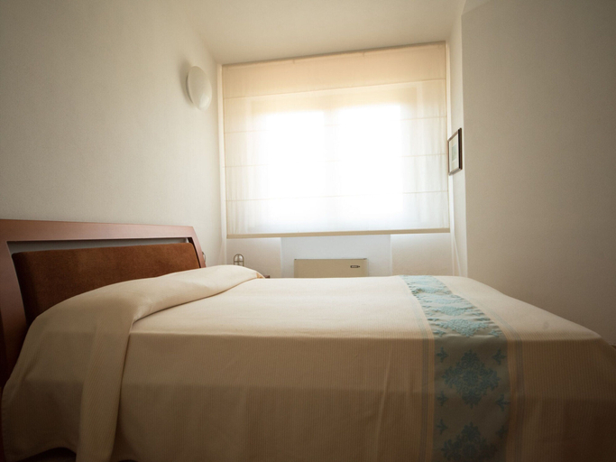 Room 3, Villa on Costa Rei Near Sandy Beach, Cagliari