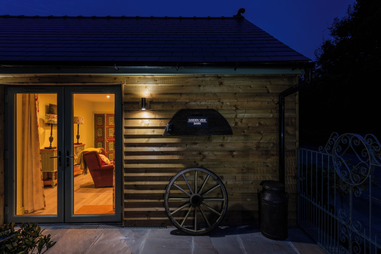 Exterior 3, Paddock View Barn, 1-bed, Sleeps 4 With Parking, Vale of Glamorgan