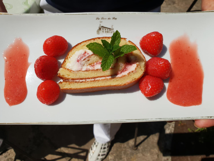 Food & Drinks 4, Chateau La Tour Du Roy, Aisne