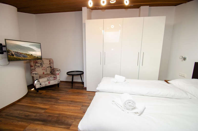 Room 3, Penthouse Eightyone Kaprun Incl Summer Card, Zell am See