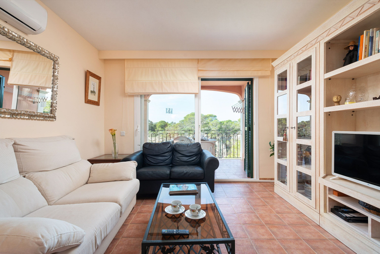 Room 2, The Torrent s Observer Holiday Home, Baleares