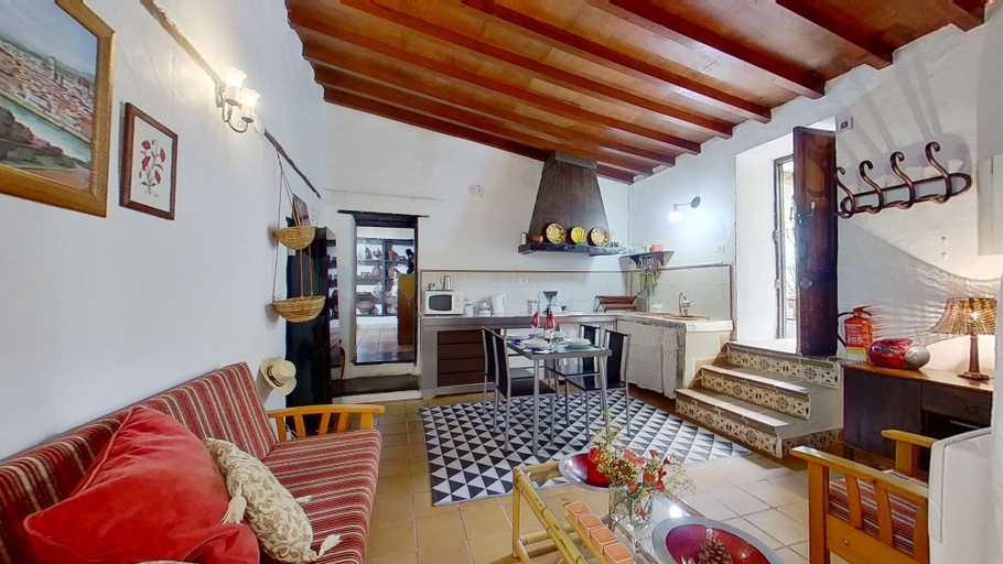 Living area 2, Remarkable 4-bed Villa, Santa Cruz de Tenerife