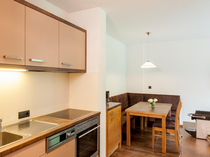 Private kitchen 2, Apartments Home Apart Laudinella, See im Paznaun, Landeck