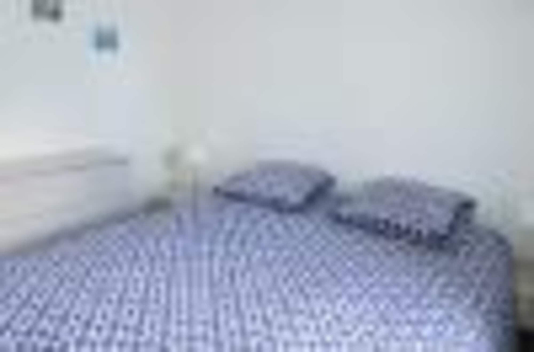 Room 5, Apartment Near the Beach in Ploulec'h, Côtes-d'Armor