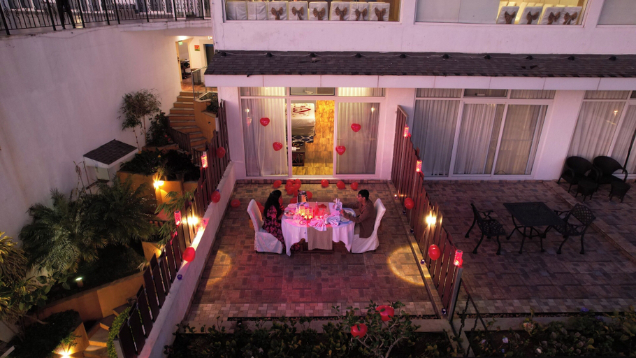 Exterior & Views 2, Fragrant Nature Munnar - A Classified Hotel, Idukki
