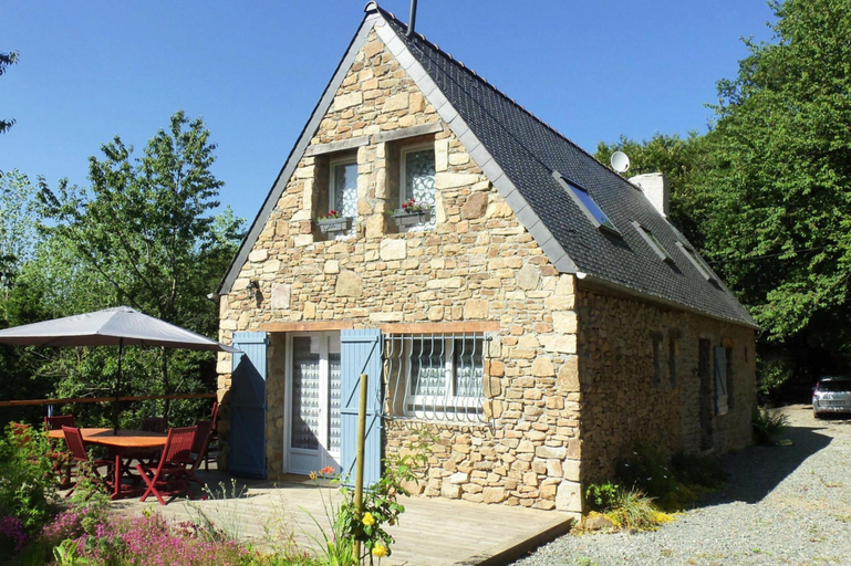 Exterior 4, Holiday Home Near Rosa Granite Coast Beaches, Côtes-d'Armor