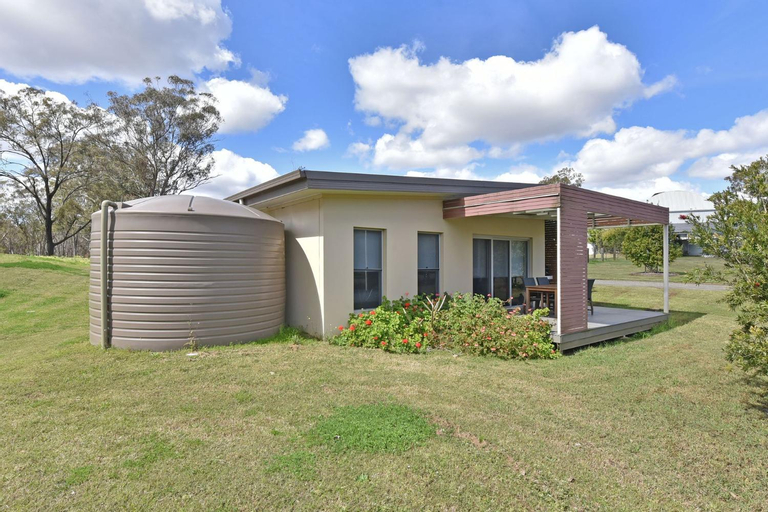 Ironbark Hill Villa 3 Saperavi, Singleton