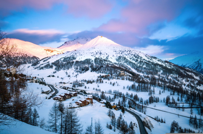 Room 2, Grange Hike Ski - 41D Sestriere, Torino