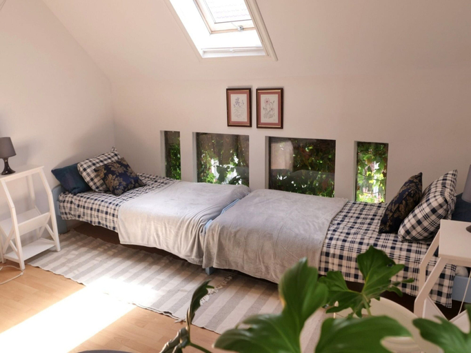 Room 3, Holiday Home in the Countryside, With Pool, Garden, Koszalin