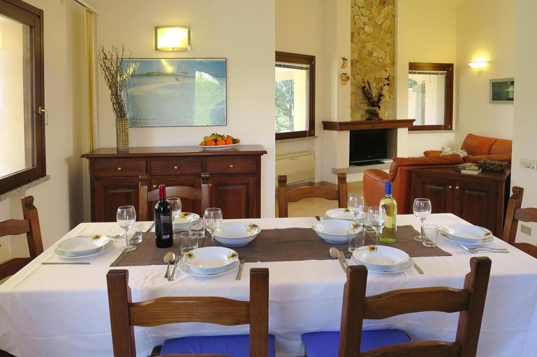 Dining, Villa on Costa Rei Near Sandy Beach, Cagliari