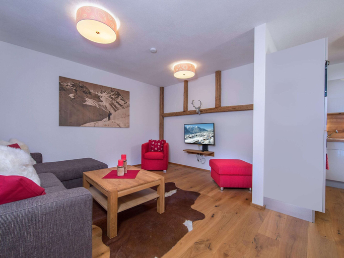 Others 5, Apartment in Neukirchen by Wildkogelbahn, Zell am See