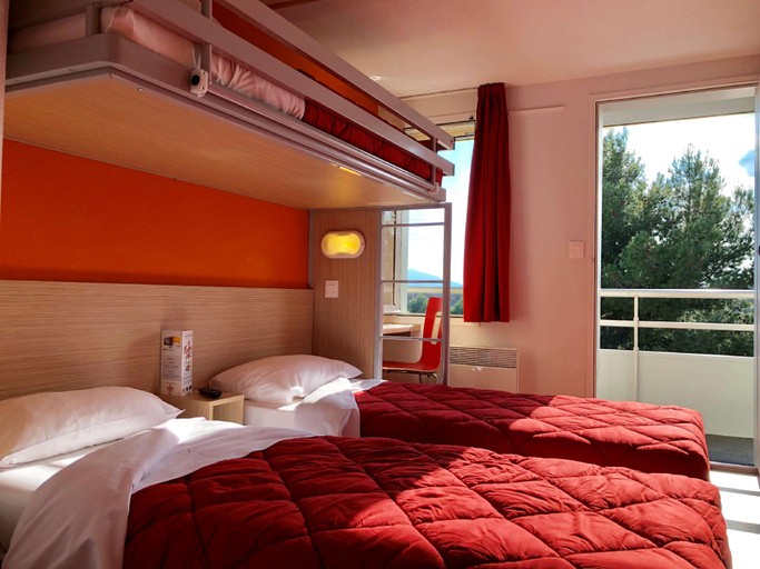 Bedroom 5