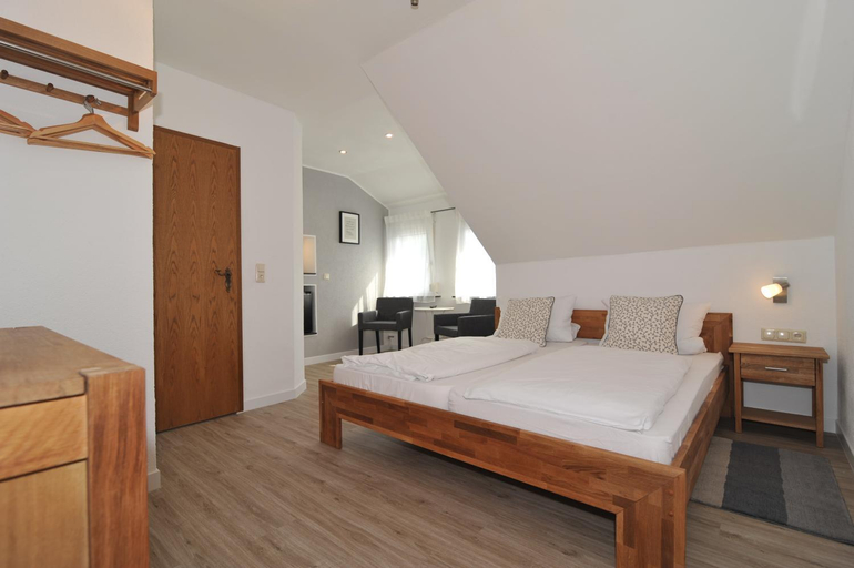 Bedroom 2, Weinhotel Lenz, Cochem-Zell