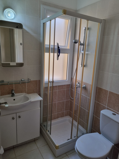 Bathroom 3, Cyprus Townhouse/ Queen Bed/ Pool/ Patio/air/freep