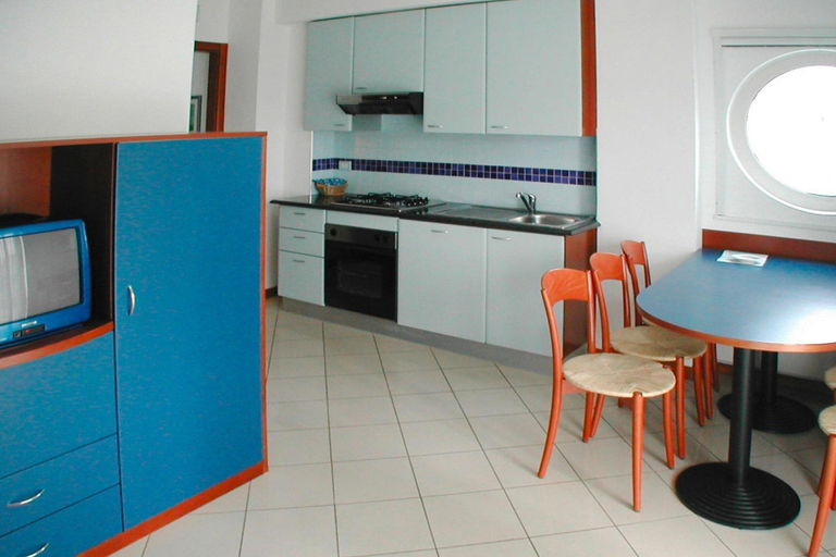 Private kitchen 5, Residence Oltremare in San Benedetto del Tronto, Ascoli Piceno