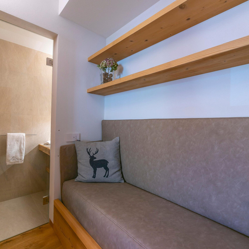 Room 4, Giulia in Livigno With 2 Bedrooms and 2 Bathrooms, Sondrio