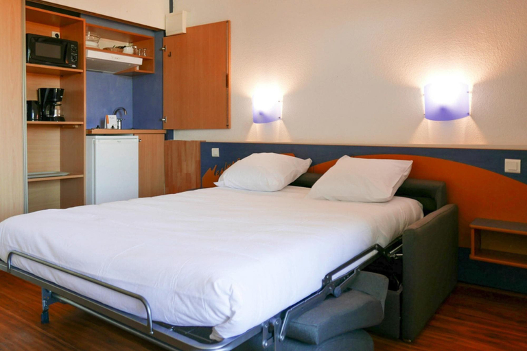 Room 4, Residence Neptune, Saint-pierre-la-mer, Apt. 2 Pcs. 4 Pers, Aude