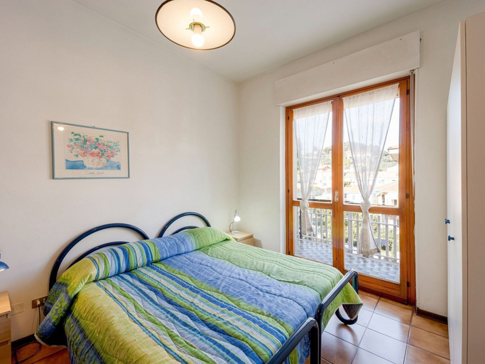 Others 3, Apartment in Diano Marino With Communal Pool, Imperia