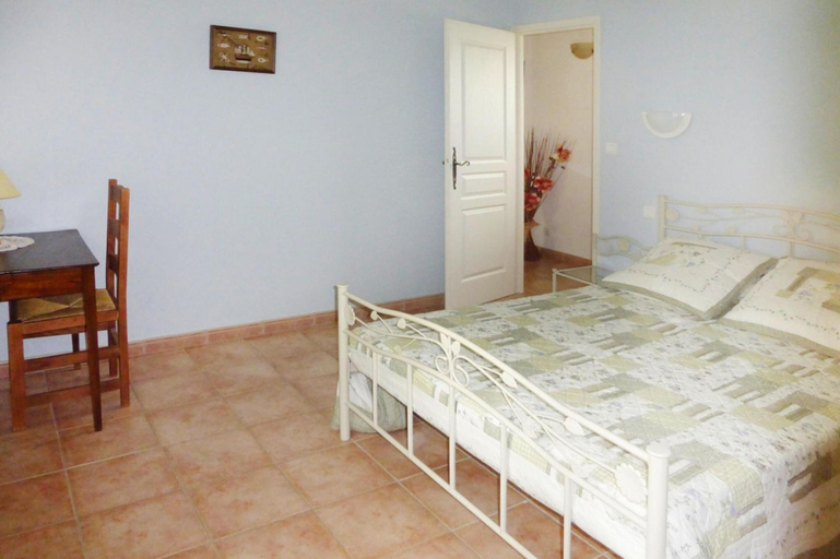 Bedroom 2, Country House With Private Terrace, Beaucaire, Gard